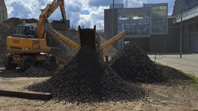 Przesiewacze oscylacyjne trzy tasmy